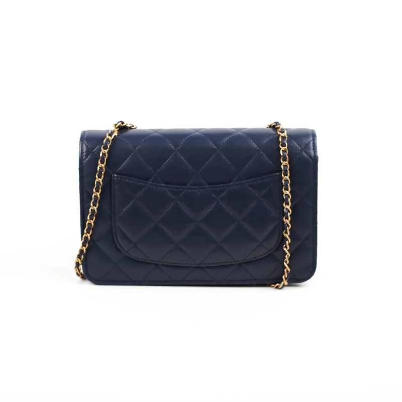 CHANEL bags with iconic, embossed logos -Chanel Seasonal Wallet On Chain Lambskin Navy - Microchipped