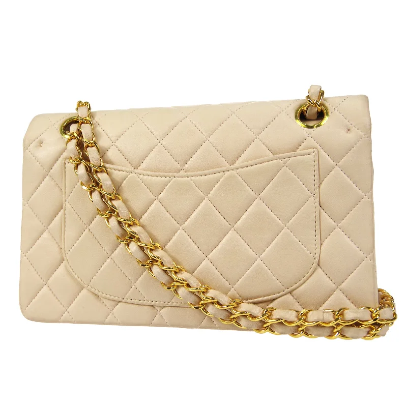 CHANEL bags with timeless elegance -CHANEL 2000-2001 Classic Double Flap Small Pink Beige Lambskin