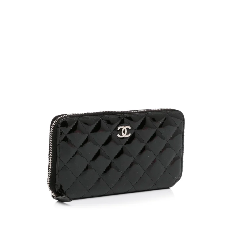 CHANEL bags with classic designs -Chanel CC Long Wallet (J12VPN)