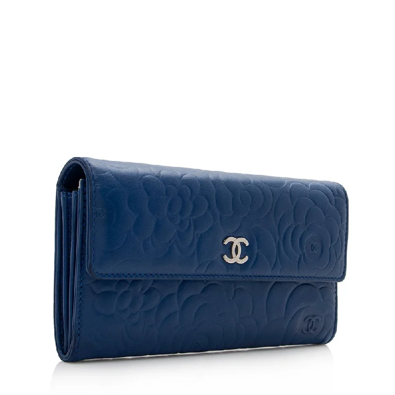 CHANEL handbags with premium leather finishes -Chanel Lambskin Camellia CC Flap Long Wallet (15840)