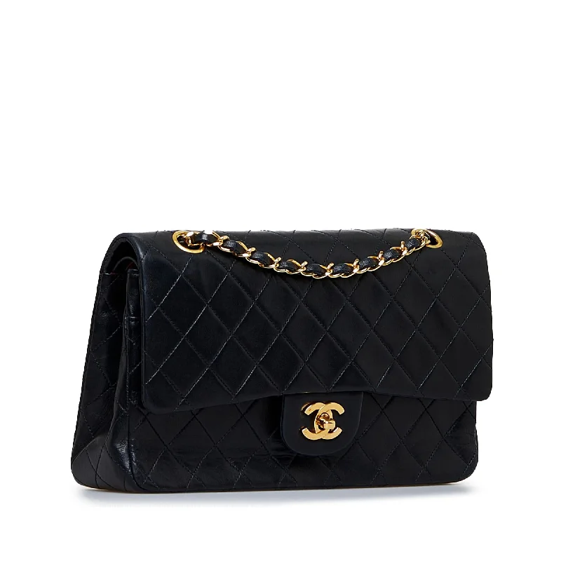 CHANEL bags with timeless patterns -Chanel Medium Classic Lambskin Double Flap (3vAjNA)