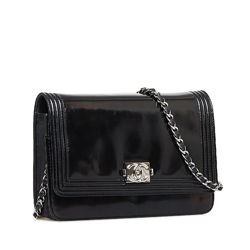 CHANEL bags for timeless fashion lovers -Chanel Patent Boy Wallet On Chain (ENHIOH)