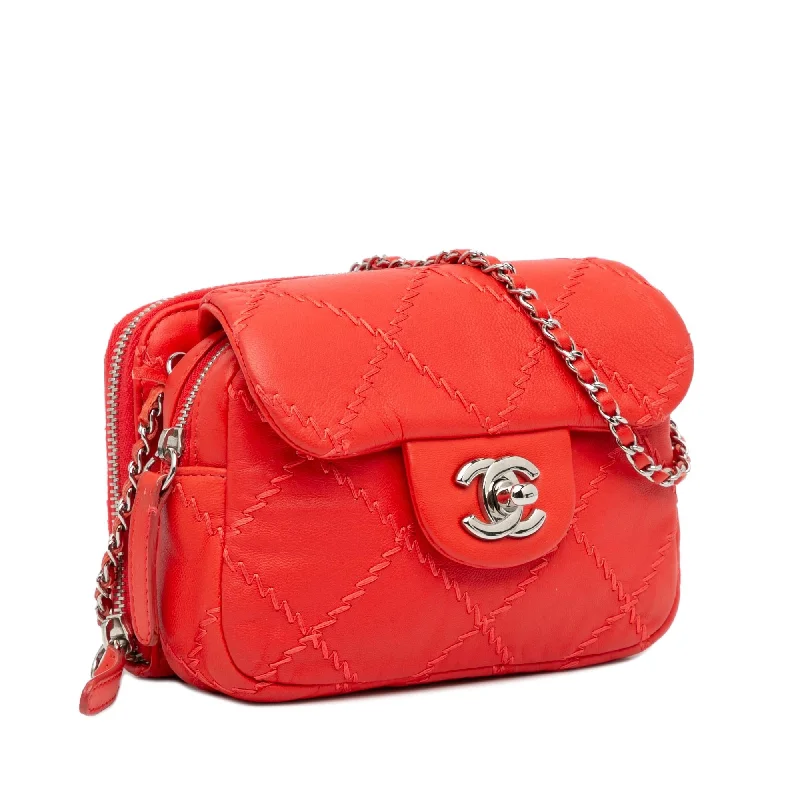 CHANEL luxury bags with signature charm -Chanel Ultimate Stitch Mini Flap Wallet On Chain (IuFKYz)