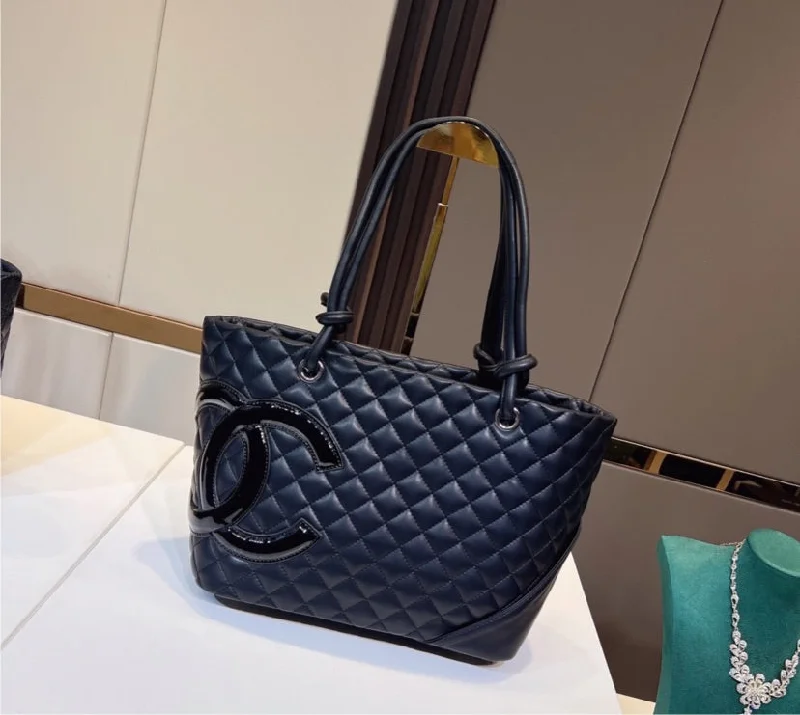 CHANEL handbags for timeless luxury -New Chanel woman handbag