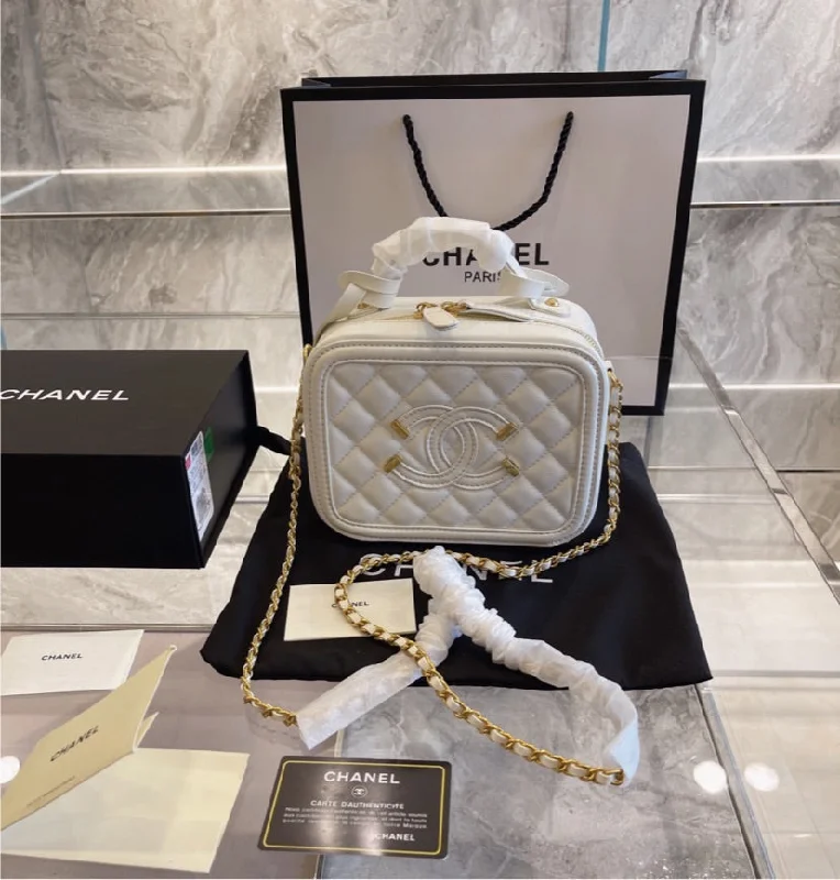 CHANEL handbags with premium stitching -White Chanel ladies handbag