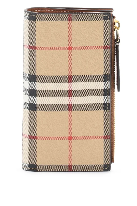 Burberry bags with sophisticated patterns -BURBERRY Classic Checkered Leather Cardholder for Men