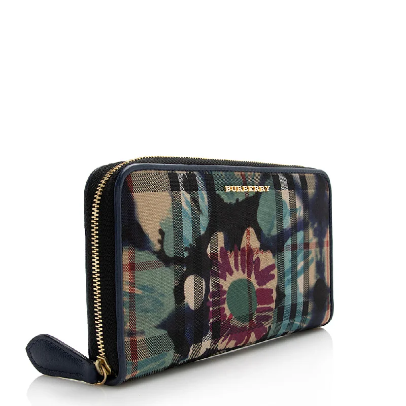 Burberry handbags with versatile designs -Burberry Haymarket Check Floral Zip Around Wallet (SHF-21970)