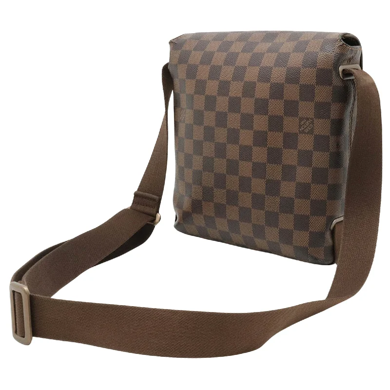 Louis Vuitton bags for luxury and elegance -LOUIS VUITTON Brooklyn Shoulder Bag