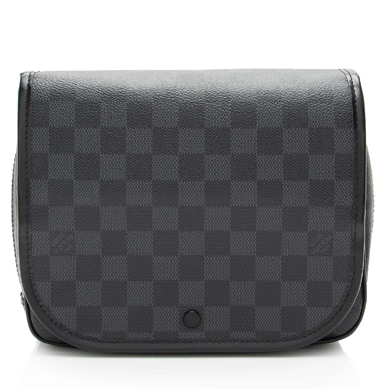 Louis Vuitton luxury handbags with detailed work -Louis Vuitton Damier Graphite Hanging Toiletry Kit (SHF-74biGa)