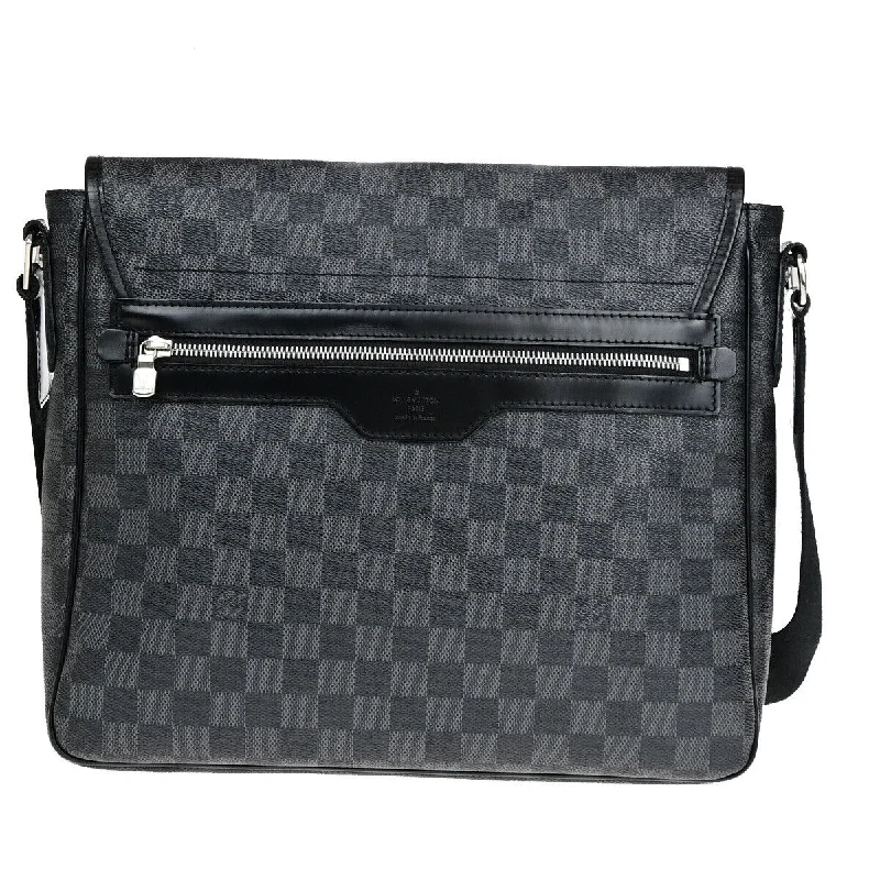 Louis Vuitton bags for exclusive fashion -LOUIS VUITTON Daniel MM Shoulder Bag