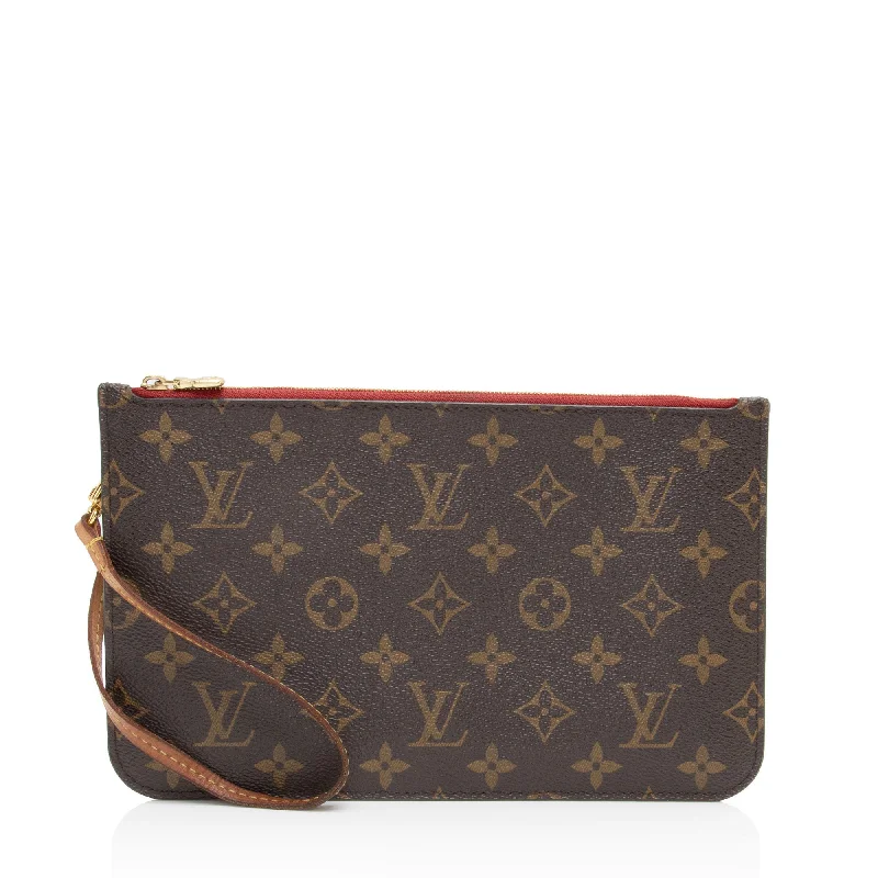 Louis Vuitton bags for fashion-conscious buyers -Louis Vuitton Monogram Canvas Neverfull MM Pochette (SHF-xL3vc8)