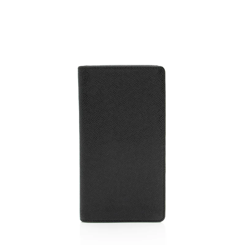 Louis Vuitton bags for modern women -Louis Vuitton Taiga Leather Porte Valeurs Cartes Card Holder (SHF-zVM6Ka)